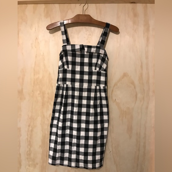 BB Dakota summer dress with stretch back size Medium - Picture 1 of 2